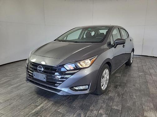 Gray Sky Pearl 2024 Nissan Versa 1.6 S