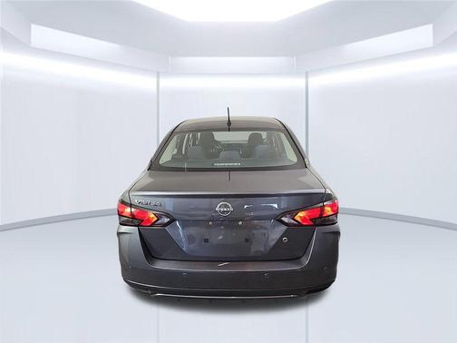 Gray Sky Pearl 2024 Nissan Versa 1.6 S