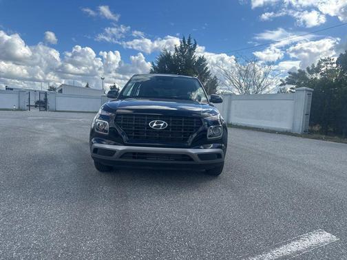 2024 Hyundai VENUE SE