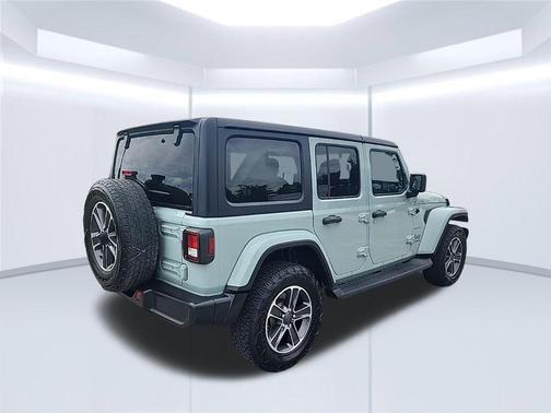Sarge Green Clearcoat 2023 Jeep Wrangler 4-Door Sahara