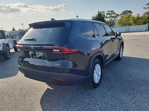 Midnight Black Metallic 2025 Toyota Grand Highlander XLE