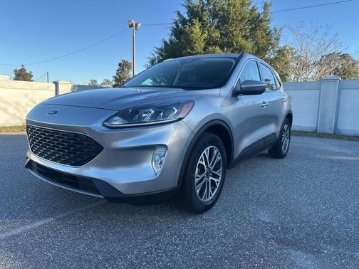 Carbonized Gray Metallic 2021 Ford Escape SEL