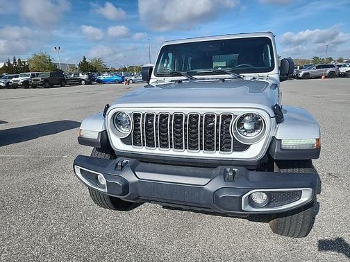 2024 Jeep Wrangler 4-Door Sahara