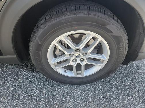 Black Metallic 2026 Ford Explorer Active