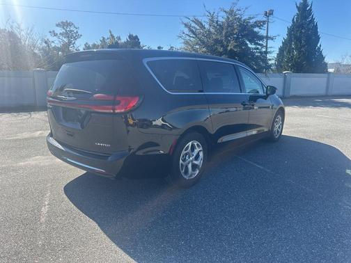 2024 Chrysler Pacifica Limited