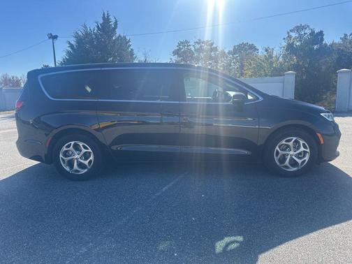 2024 Chrysler Pacifica Limited