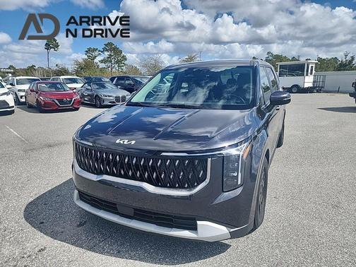 2025 Kia Carnival LXS