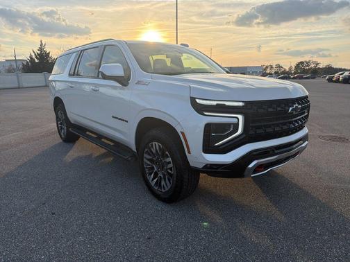 2025 Chevrolet Suburban 4WD Z71
