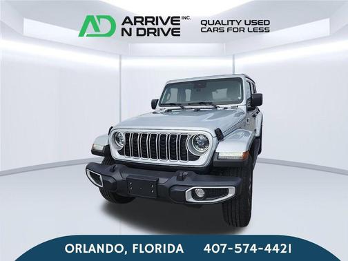 Silver Zynith Clearcoat 2024 Jeep Wrangler 4-Door Sahara