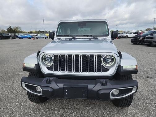 2024 Jeep Wrangler 4-Door Sahara