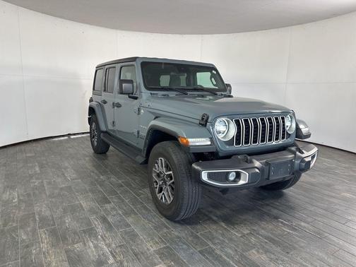 2024 Jeep Wrangler 4-Door Sahara