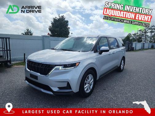 2022 Kia Carnival LX