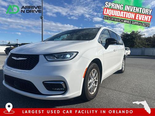 2024 Chrysler Pacifica Touring L