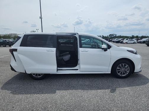 white 2026 Toyota Sienna LE