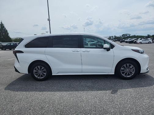 white 2026 Toyota Sienna LE