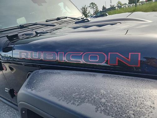 Black Clearcoat 2025 Jeep Wrangler Rubicon
