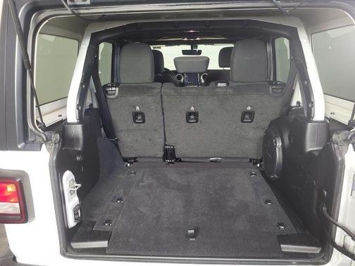 2023 Jeep Wrangler 4-Door Sahara