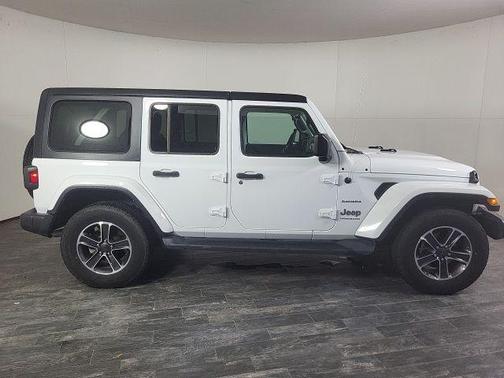 2023 Jeep Wrangler 4-Door Sahara