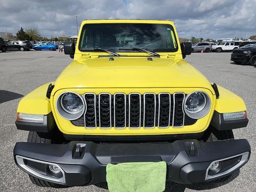 2024 Jeep Wrangler 4-Door Sahara