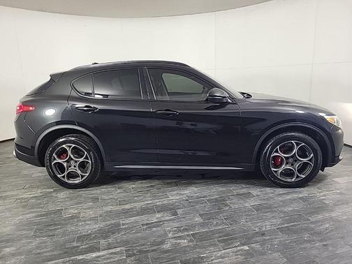 2019 Alfa Romeo Stelvio Sport