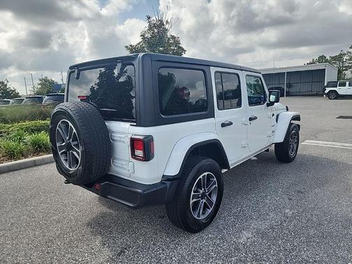 Bright White 2023 Jeep Wrangler 4-Door Sahara