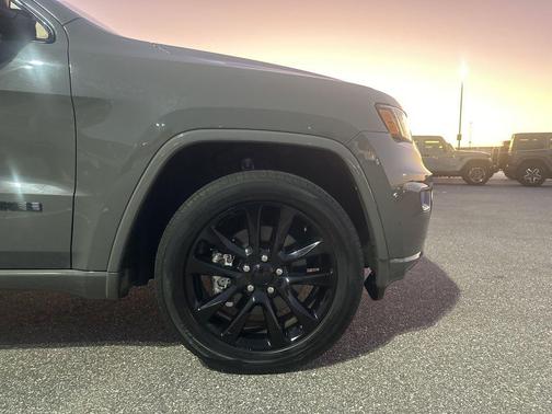 2021 Jeep Grand Cherokee Altitude