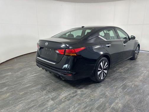 2021 Nissan Altima 2.5 SL