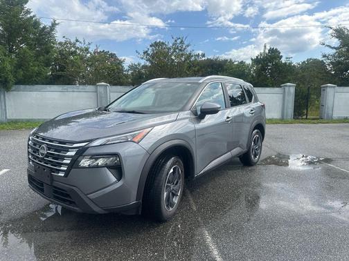 Super Black 2025 Nissan Rogue SV
