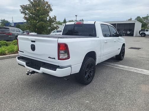 Bright White Clearcoat 2022 RAM 1500 Big Horn/Lone Star