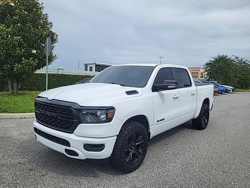 Bright White Clearcoat 2022 RAM 1500 Big Horn/Lone Star