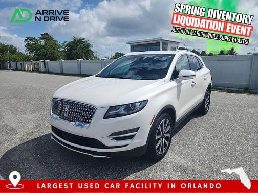 White Platinum Metallic Tri-Coat 2019 Lincoln MKC Reserve
