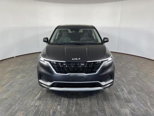 2022 Kia Carnival LX