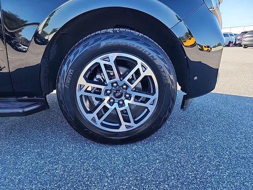 2025 Ford Expedition Max Active 4x4