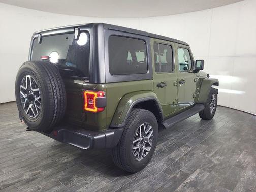 2024 Jeep Wrangler 4-Door Sahara