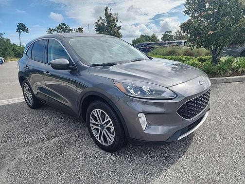 2022 Ford Escape SEL