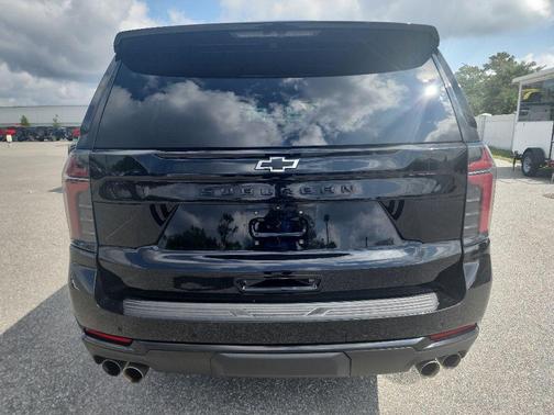 Black 2025 Chevrolet Suburban 4WD Z71