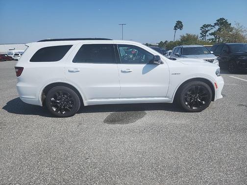 White Knuckle Clearcoat 2022 Dodge Durango R/T