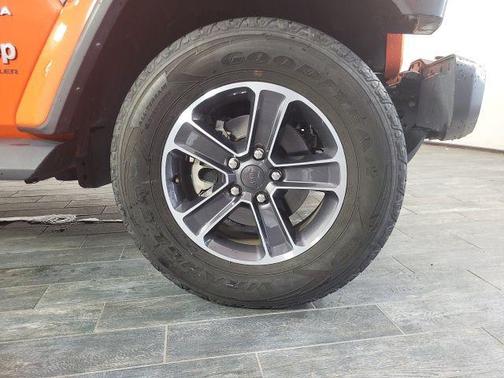 2023 Jeep Wrangler 4-Door Sahara