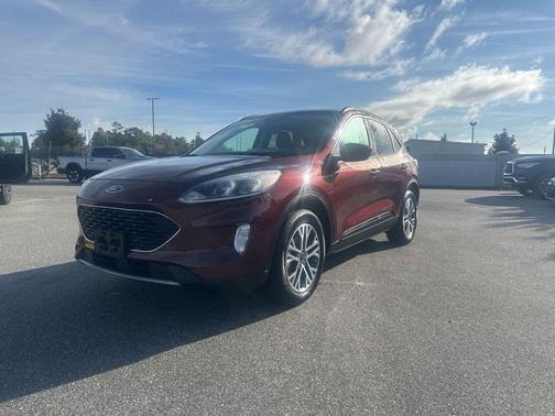 Maroon 2021 Ford Escape SEL