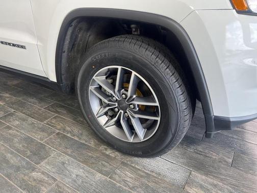 2021 Jeep Grand Cherokee Laredo