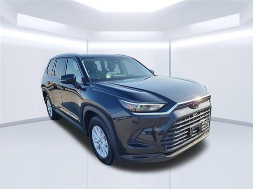 Midnight Black Metallic 2025 Toyota Grand Highlander XLE