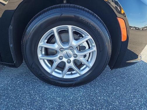 2025 Chrysler Pacifica L