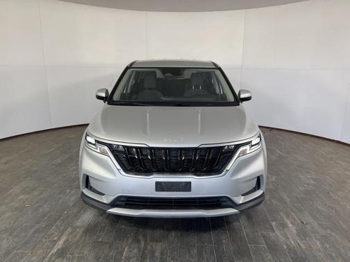 2022 Kia Carnival LX