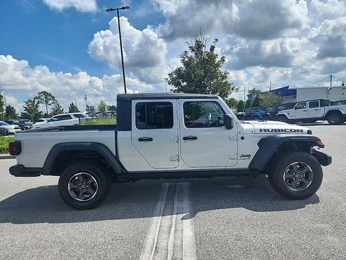 Sting-Gray Clearcoat 2022 Jeep Gladiator Rubicon