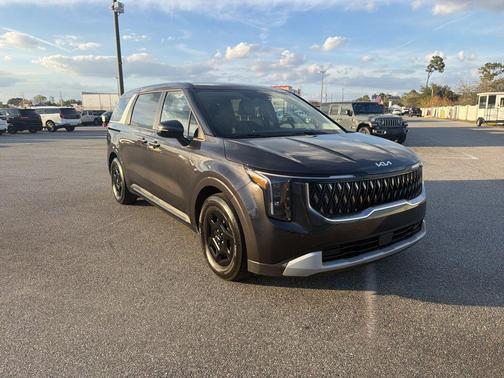 2025 Kia Carnival LXS