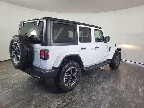 2023 Jeep Wrangler 4-Door Sahara