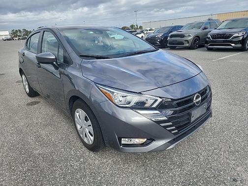 2024 Nissan Versa 1.6 S