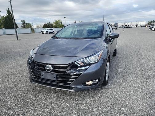 Gun Metallic 2024 Nissan Versa 1.6 S