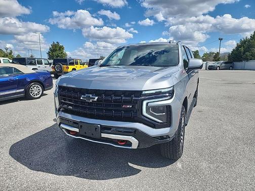 Cypress Gray 2025 Chevrolet Suburban 4WD Z71