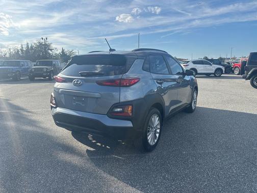 2020 Hyundai KONA SEL